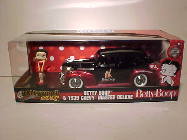 Betty Boop 1939 Chevy Master Deluxe